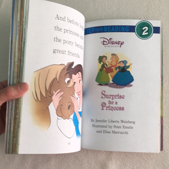 👑 Disney “Princess Story Collection,” Early Reader Book by Step Into Reading 👑 - Picture 8 of 16